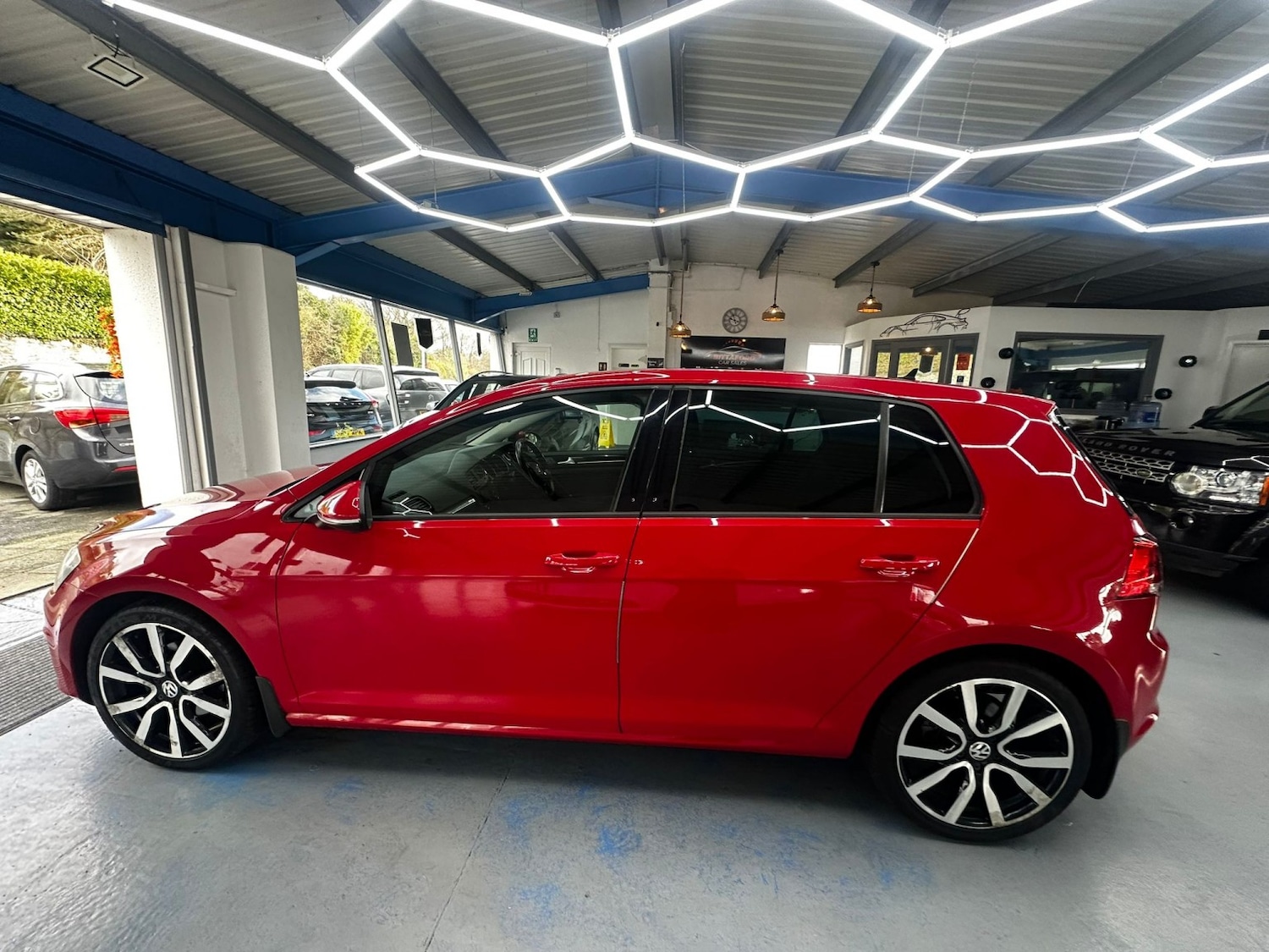 Used Volkswagen Golf 2014 for sale - 77656403: Photo 8