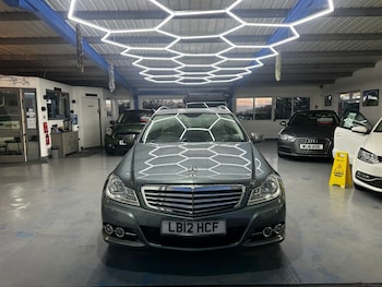 Used Mercedes-Benz C Class 2012 for sale - 79471153: Photo