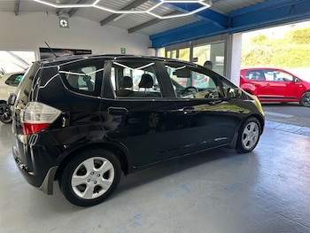 Used Honda Jazz 2010 for sale - 76225330: Photo 4