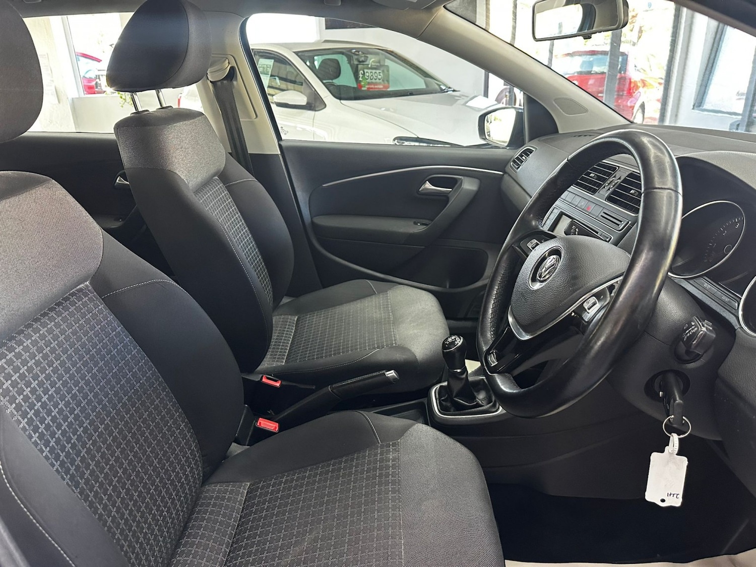 Used Volkswagen Polo 2016 for sale - 76358220: Photo 16