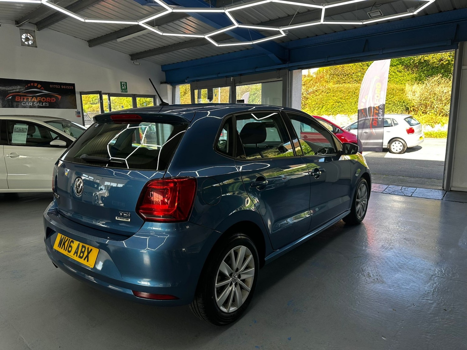 Used Volkswagen Polo 2016 for sale - 76358220: Photo 5