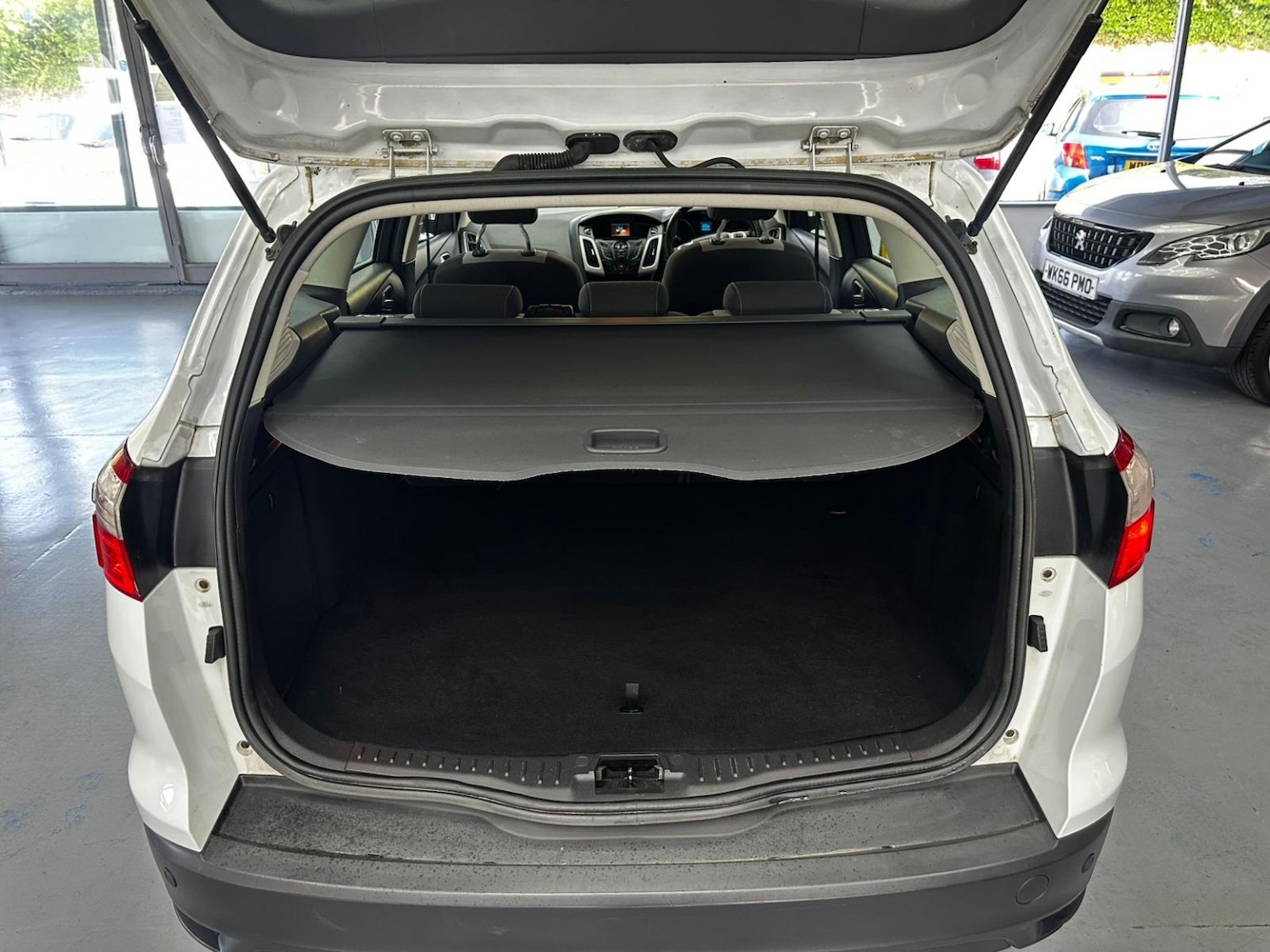 Used Ford Focus 2014 for sale - 76510901: Photo 9