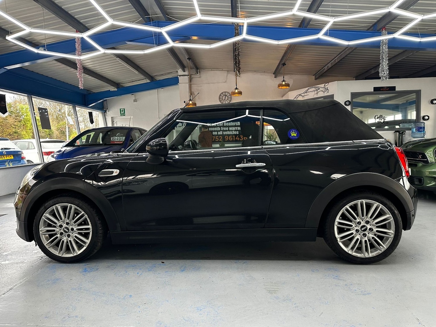 Used MINI Convertible 2016 for sale - 76911127: Photo 11