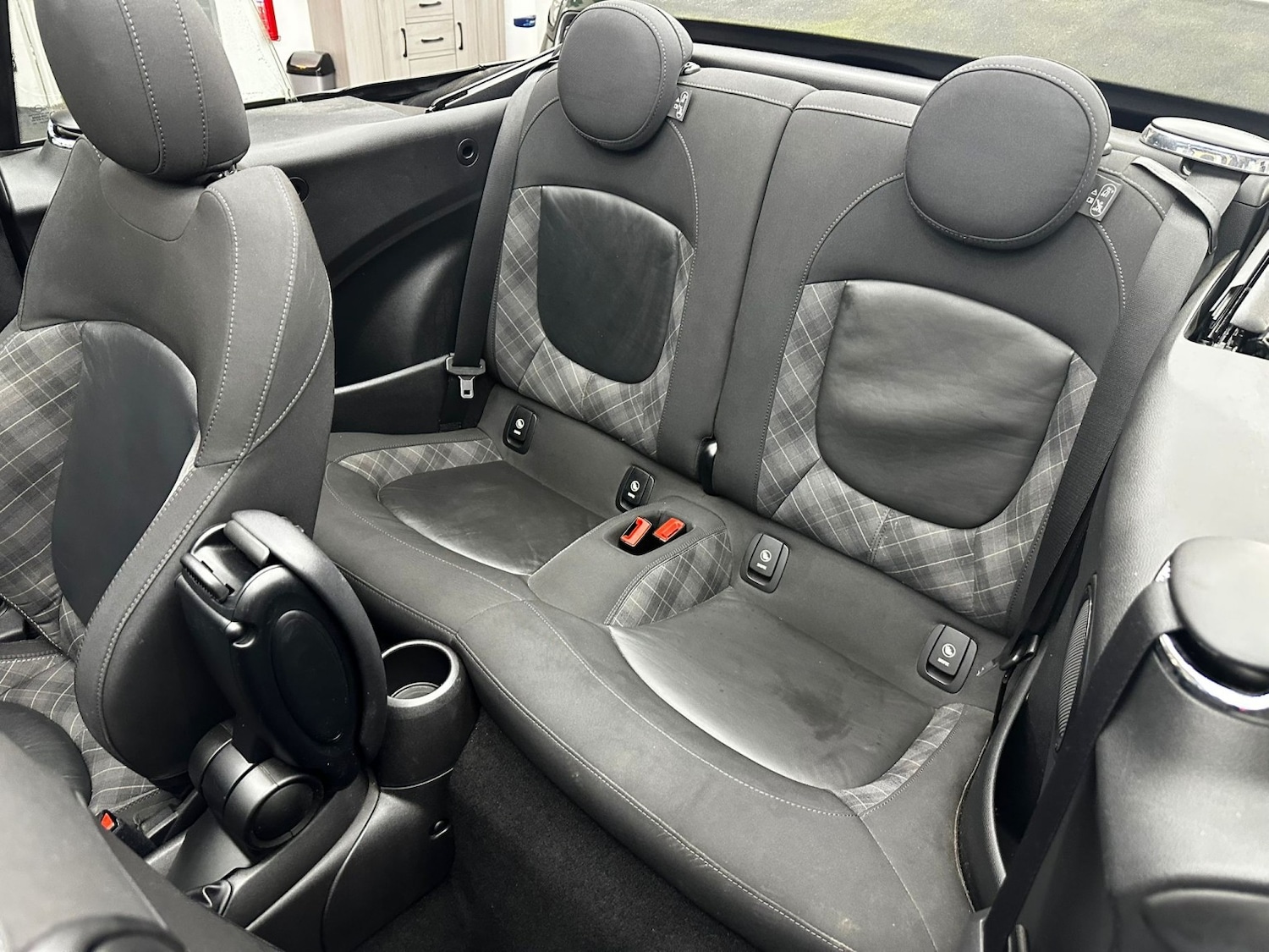 Used MINI Convertible 2016 for sale - 76911127: Photo 13