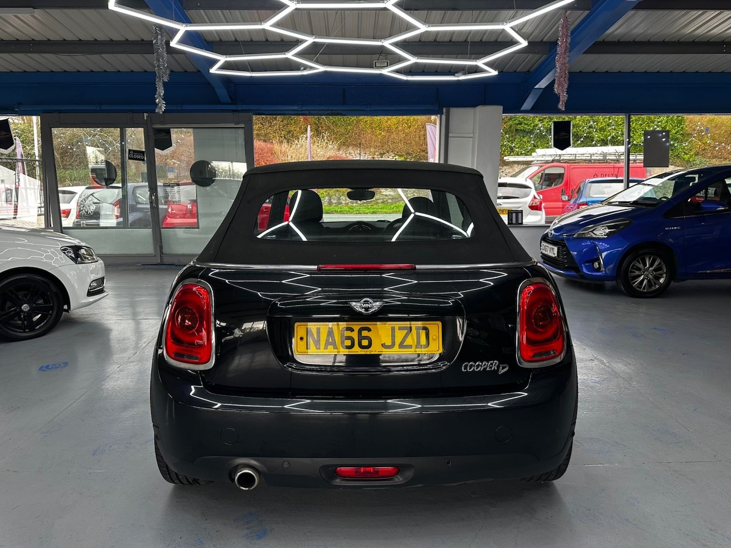 Used MINI Convertible 2016 for sale - 76911127: Photo 7