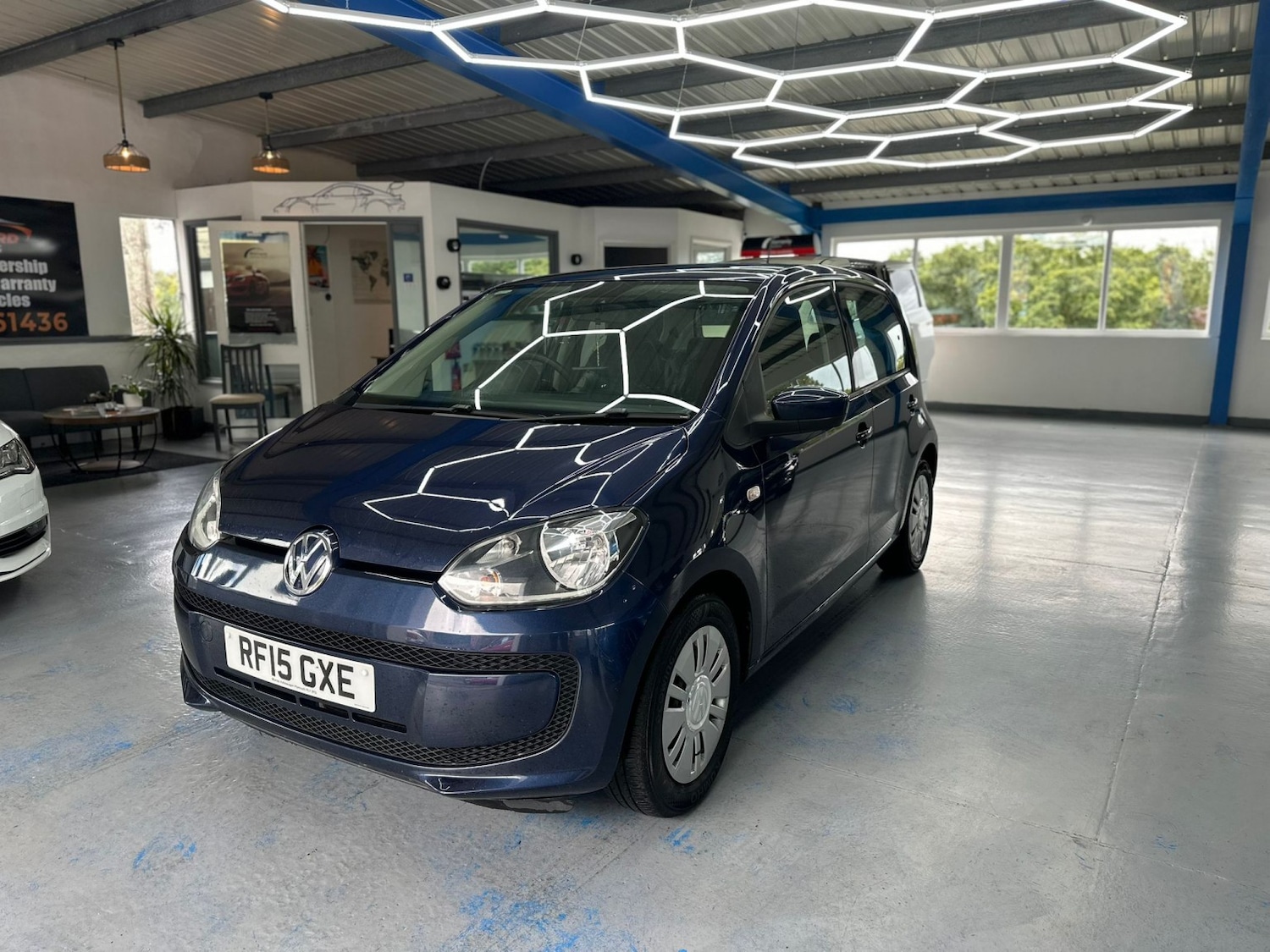 Used Volkswagen up! 2015 for sale - 76510929: Photo 9