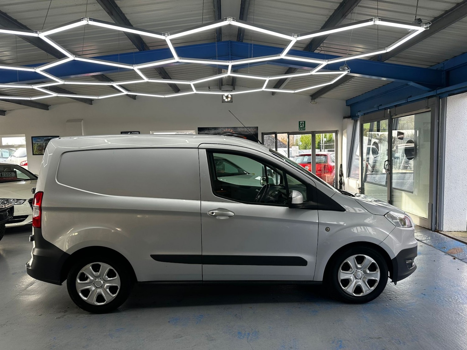 Used Ford Transit Courier 2014 for sale - 77157266: Photo 3