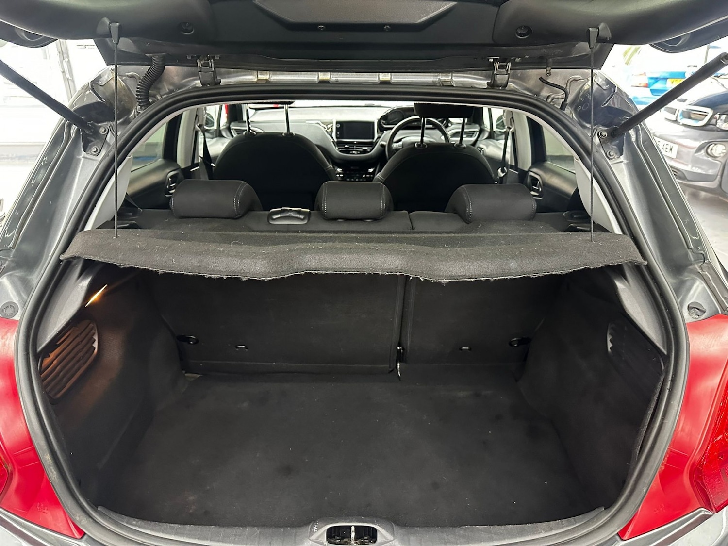 Used Peugeot 208 2014 for sale - 76521033: Photo 14