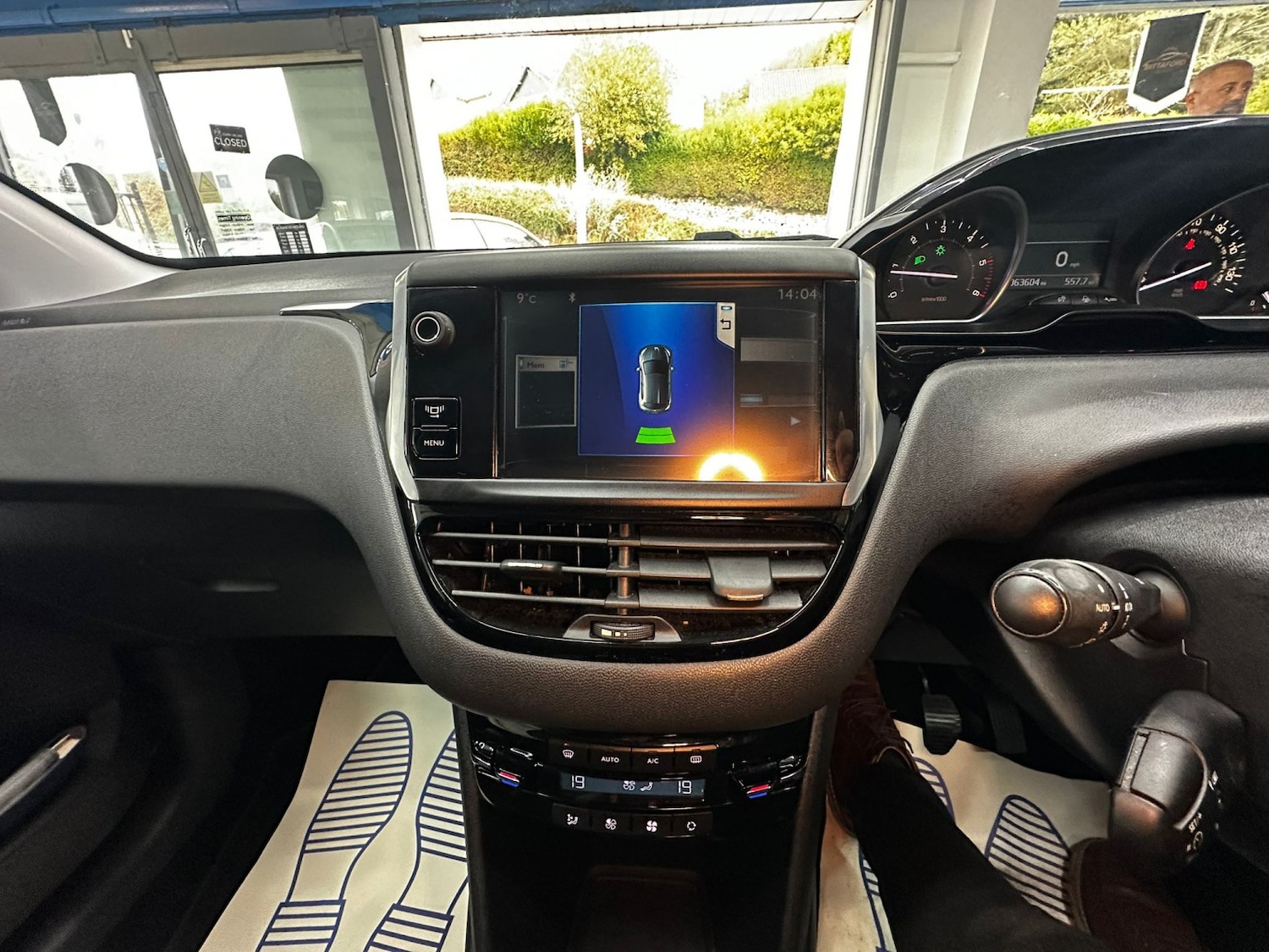 Used Peugeot 208 2014 for sale - 76521033: Photo 19