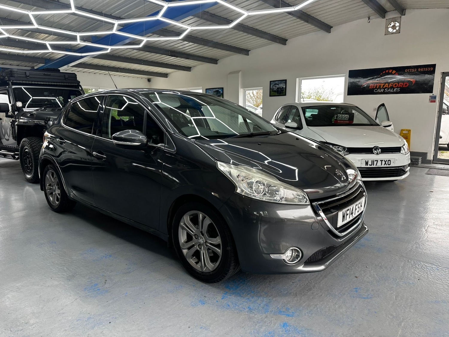 Used Peugeot 208 2014 for sale - 76521033: Photo 2