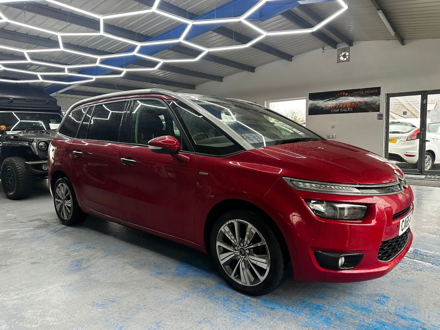 Used Citroen Grand C4 Picasso 2015 for sale - 77595432: Photo 2