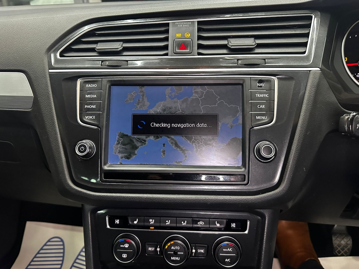 Used Volkswagen Tiguan 2016 for sale - 76974472: Photo 14