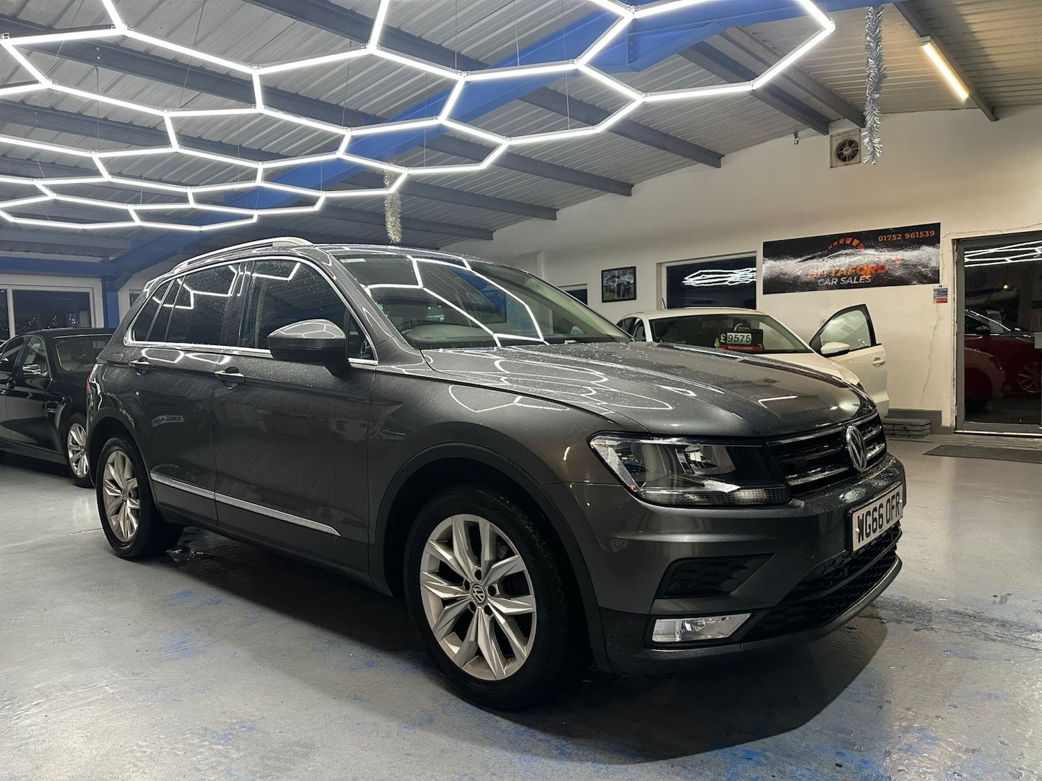 Used Volkswagen Tiguan 2016 for sale - 76974472: Photo 2