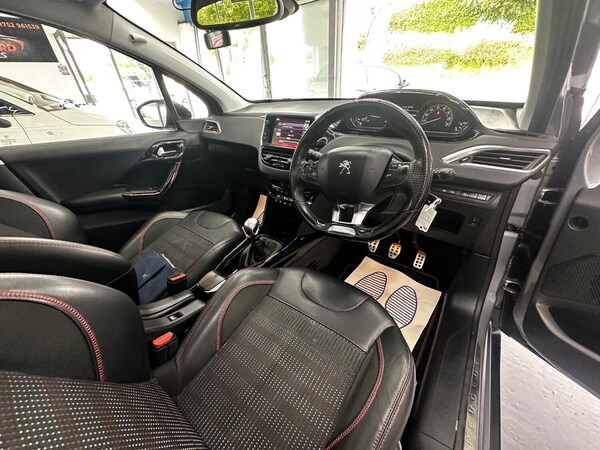 Used Peugeot 2008 2016 for sale - 76186841: Photo 16