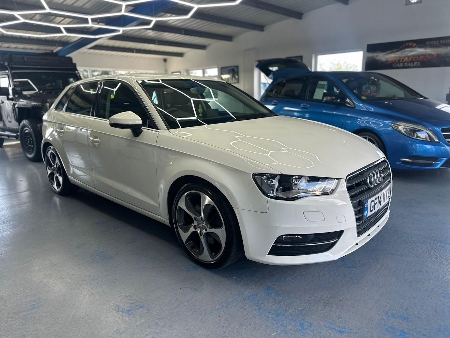 Used Audi A3 2014 for sale - 76510959: Photo 2