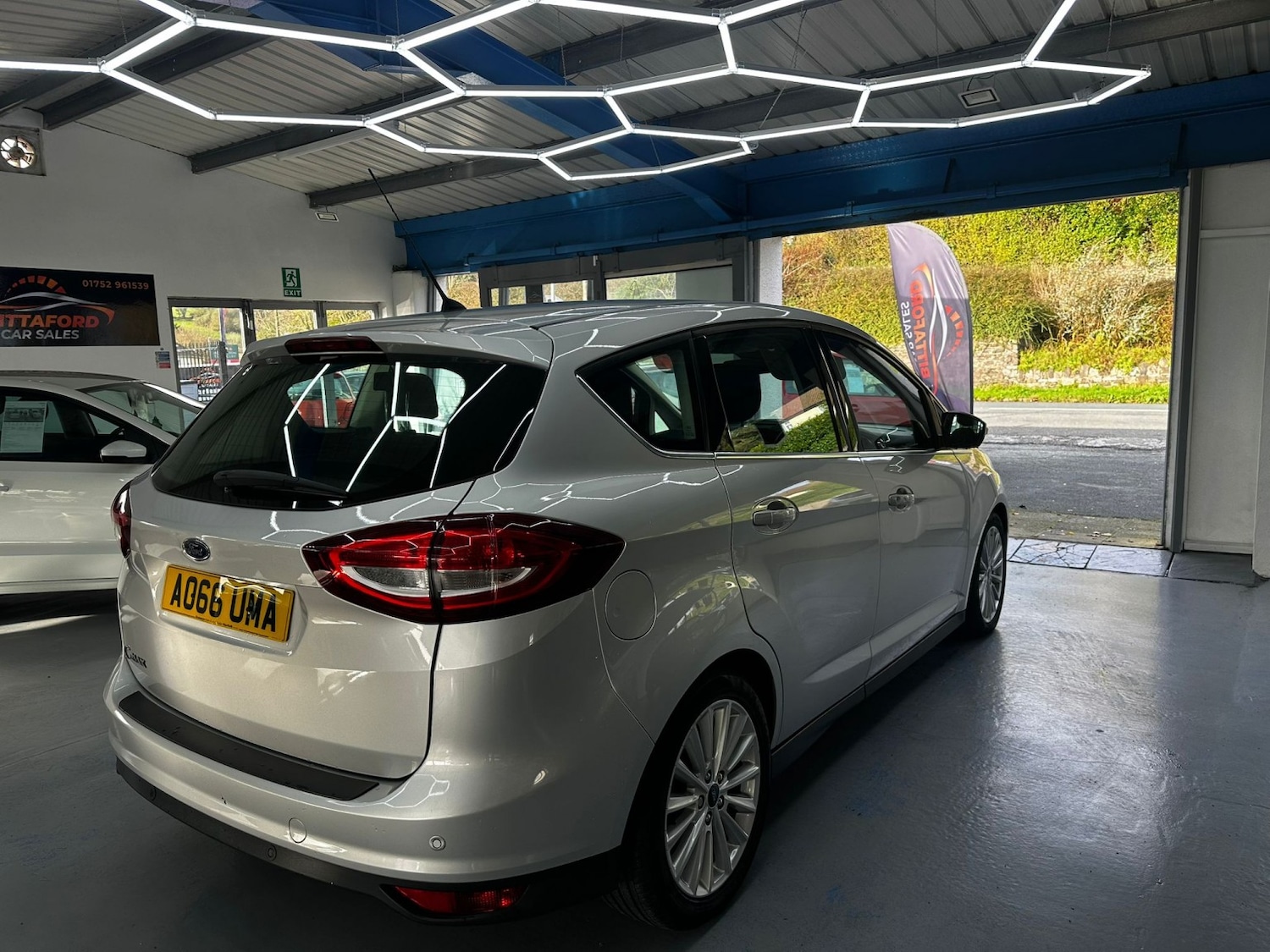 Used Ford C-Max 2016 for sale - 76571172: Photo 5