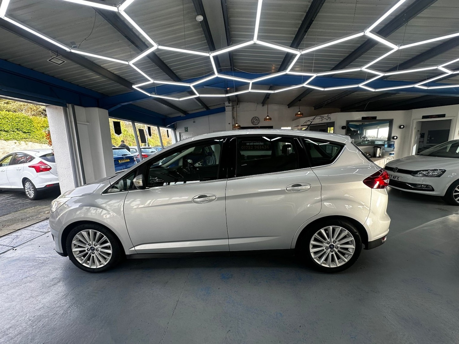 Used Ford C-Max 2016 for sale - 76571172: Photo 8