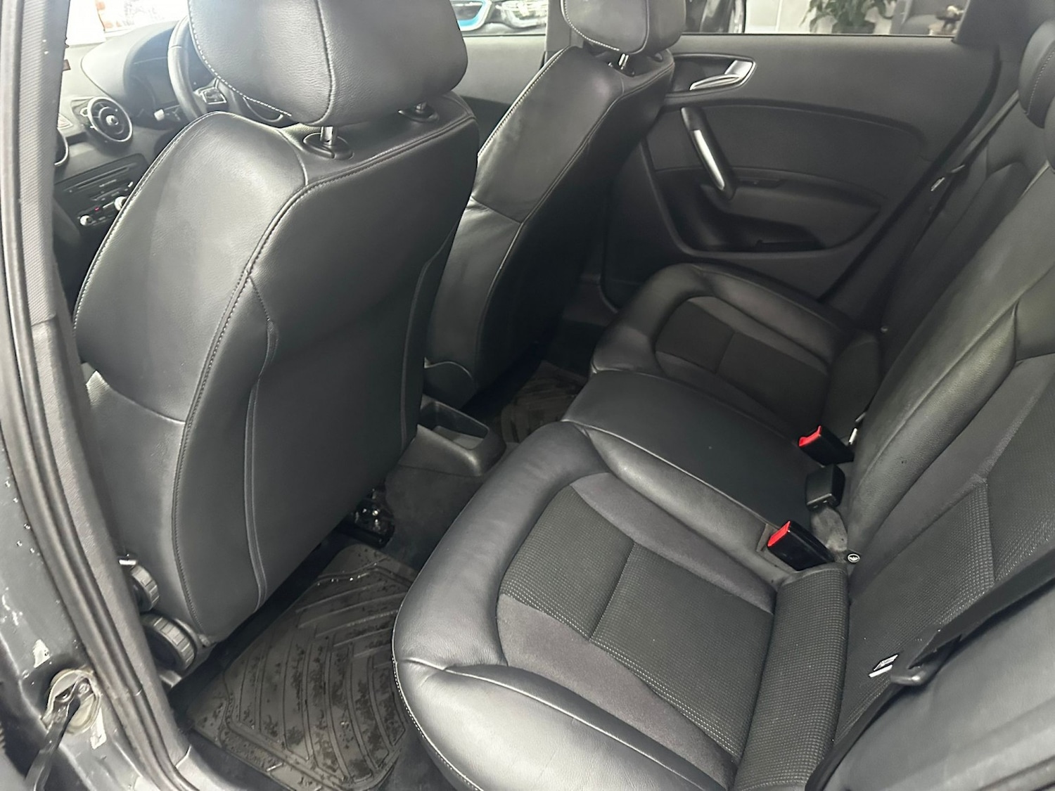 Used Audi A1 2013 for sale - 76510946: Photo 12