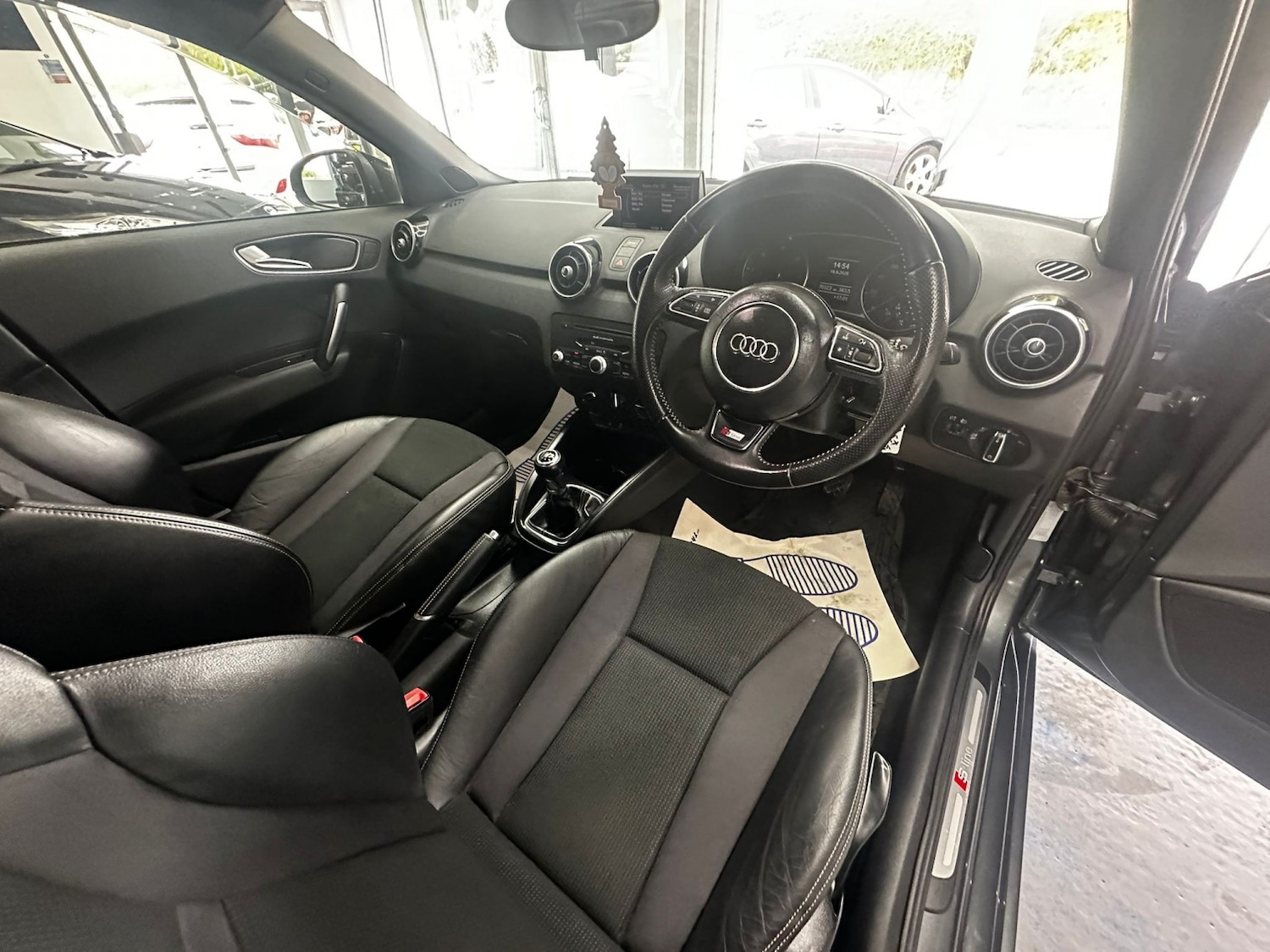 Used Audi A1 2013 for sale - 76510946: Photo 16