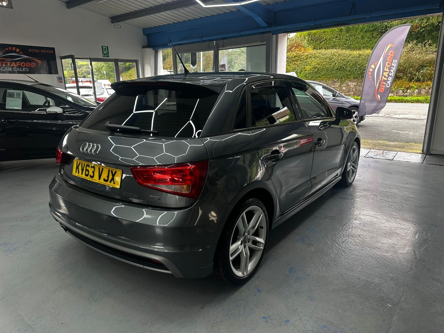 Used Audi A1 2013 for sale - 76510946: Photo 5