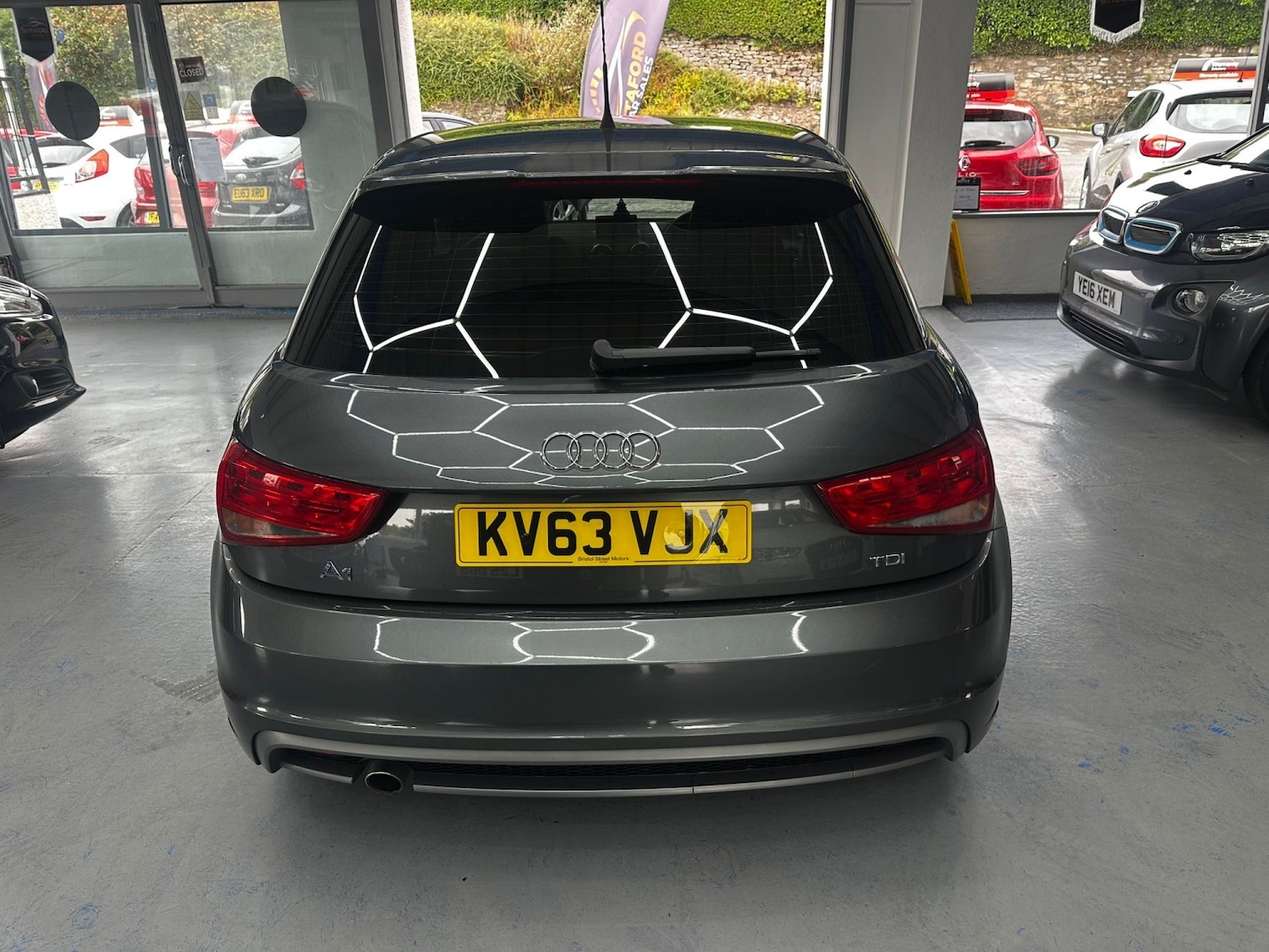 Used Audi A1 2013 for sale - 76510946: Photo 6