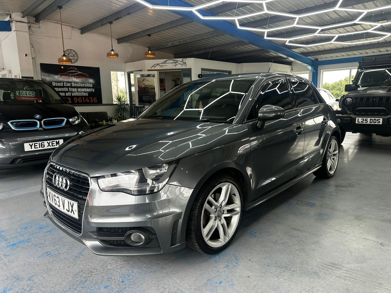 Used Audi A1 2013 for sale - 76510946: Photo 9