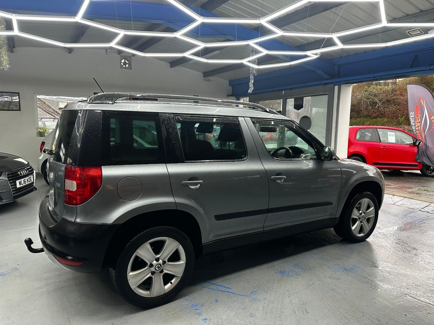 Used Skoda Yeti 2013 for sale - 77157261: Photo 4