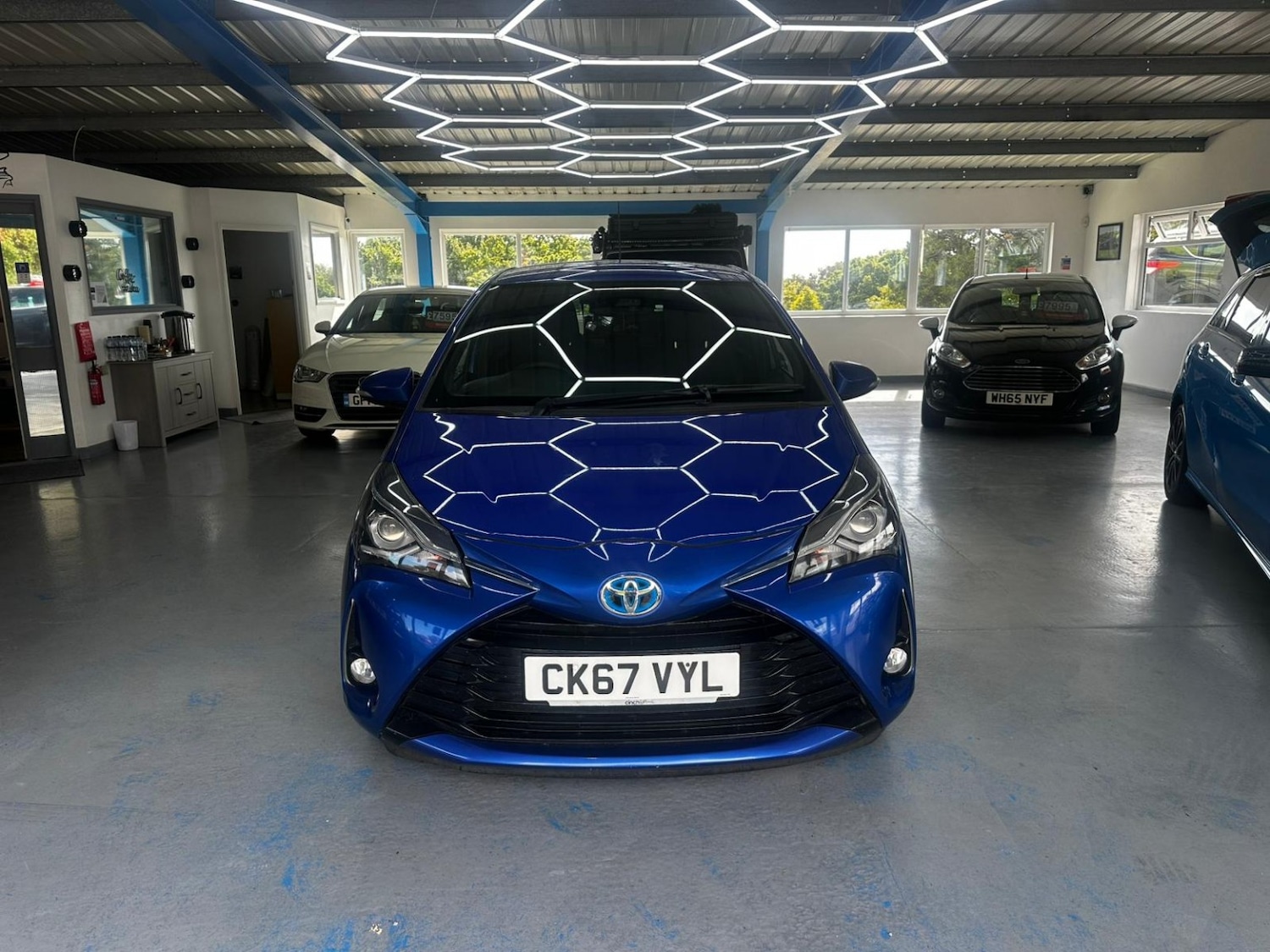 Used Toyota Yaris 2018 for sale - 76769661: Photo 1