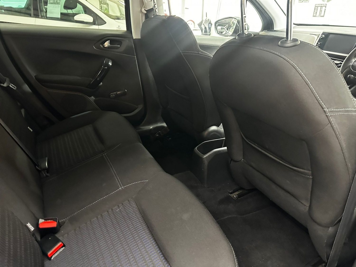 Used Peugeot 208 2014 for sale - 76418297: Photo 13