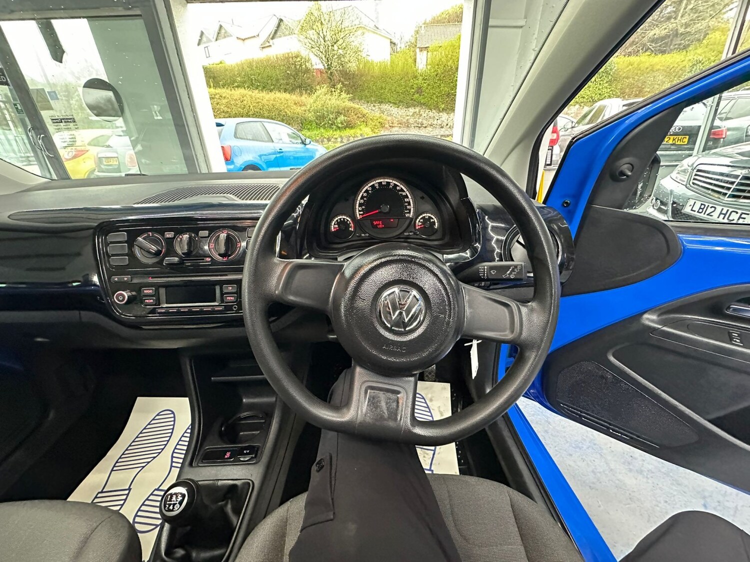 Used Volkswagen up! 2014 for sale - 78125194: Photo 11