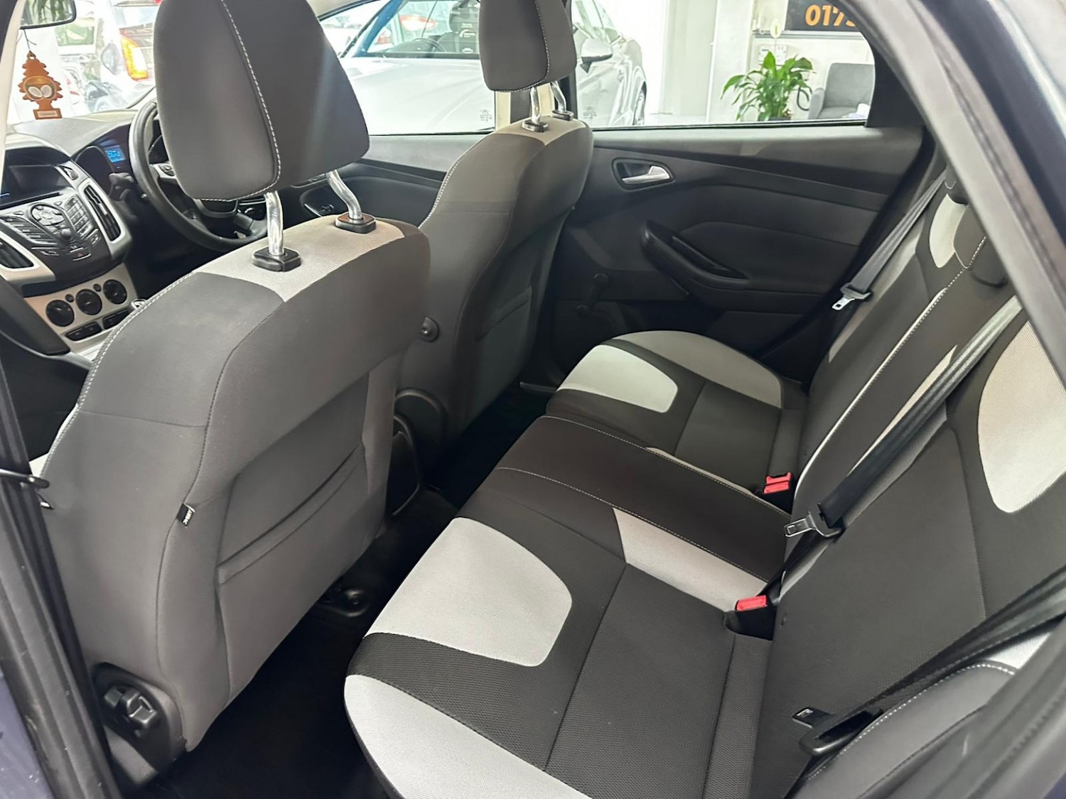 Used Ford Focus 2013 for sale - 76510807: Photo 11