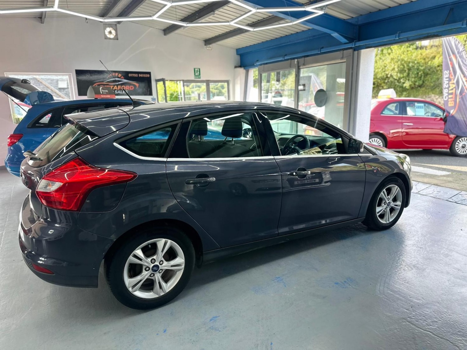 Used Ford Focus 2013 for sale - 76510807: Photo 4