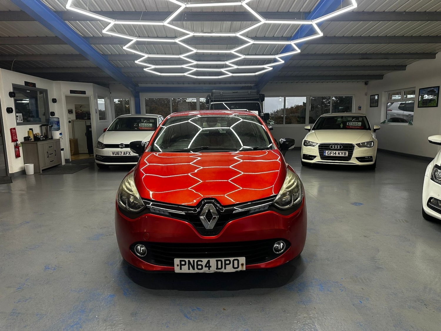 Used Renault Clio 2014 for sale - 76421845: Photo 1