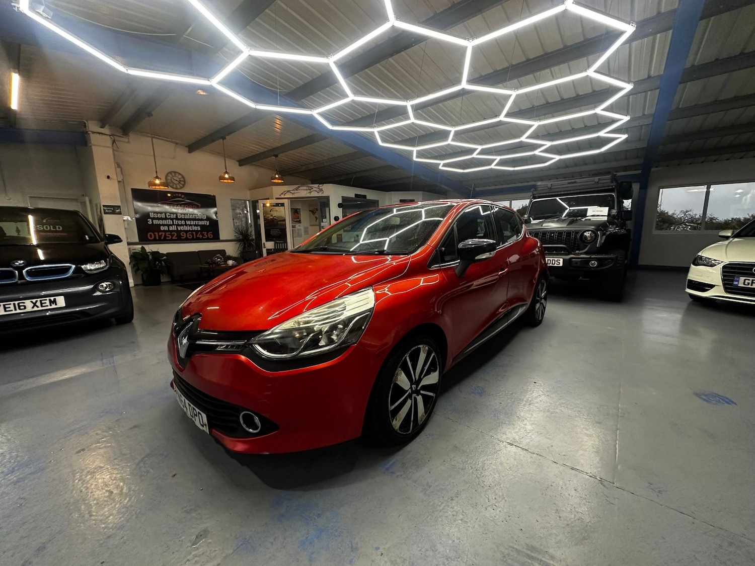 Used Renault Clio 2014 for sale - 76421845: Photo 10
