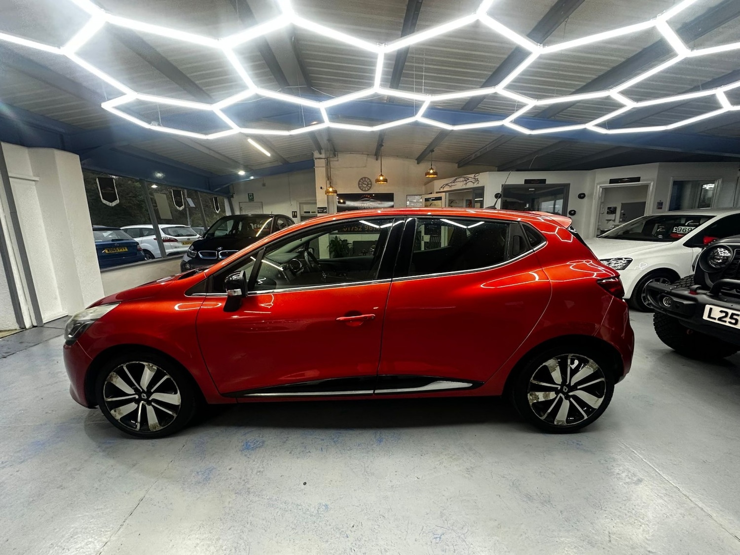 Used Renault Clio 2014 for sale - 76421845: Photo 8