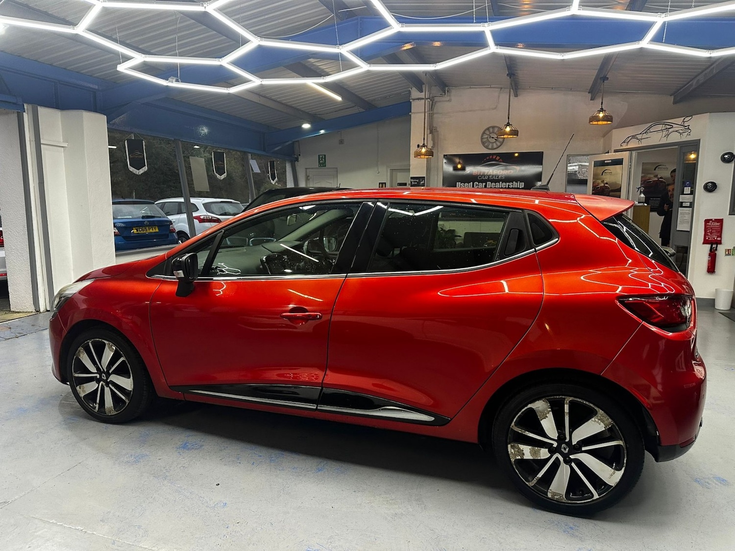 Used Renault Clio 2014 for sale - 76421845: Photo 9