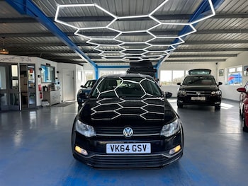Used Volkswagen Polo 2014 for sale - 79029978: Photo