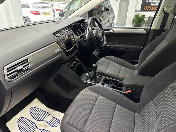 Used Volkswagen Touran 2017 for sale - 76253003: Photo 15