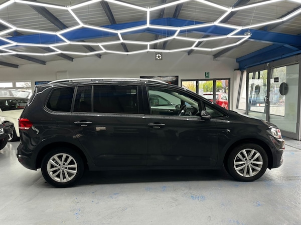 Used Volkswagen Touran 2017 for sale - 76253003: Photo 3