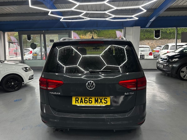 Used Volkswagen Touran 2017 for sale - 76253003: Photo 6