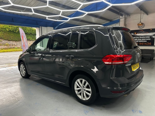 Used Volkswagen Touran 2017 for sale - 76253003: Photo 7