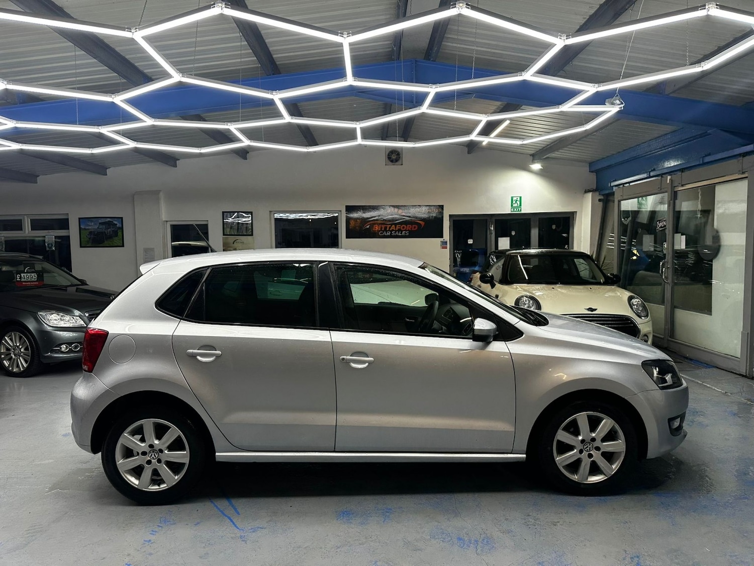 Used Volkswagen Polo 2012 for sale - 77438442: Photo 4