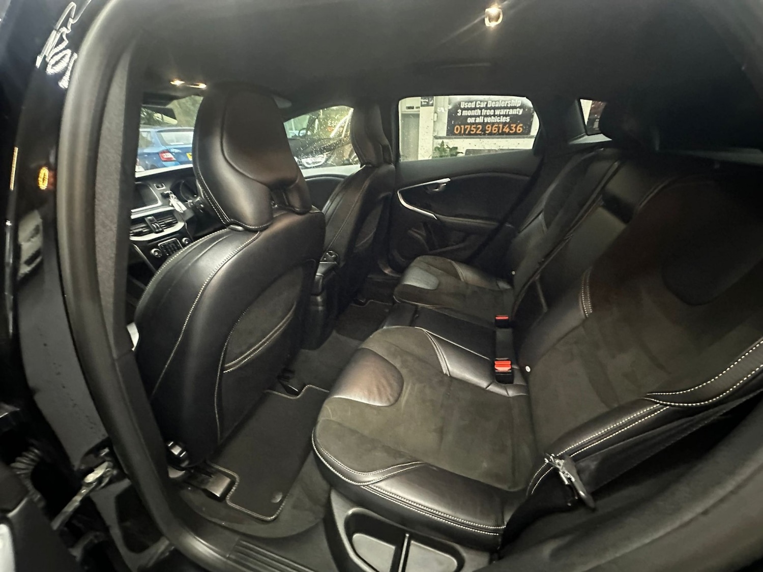 Used Volvo V40 2017 for sale - 77465667: Photo 11