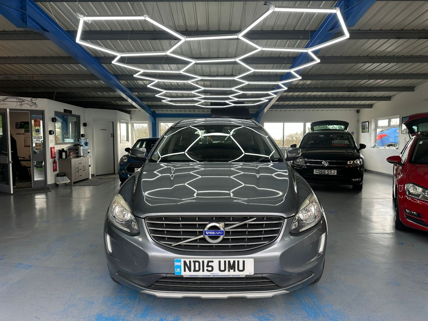 Used Volvo XC60 2015 for sale - 78125220: Photo 1