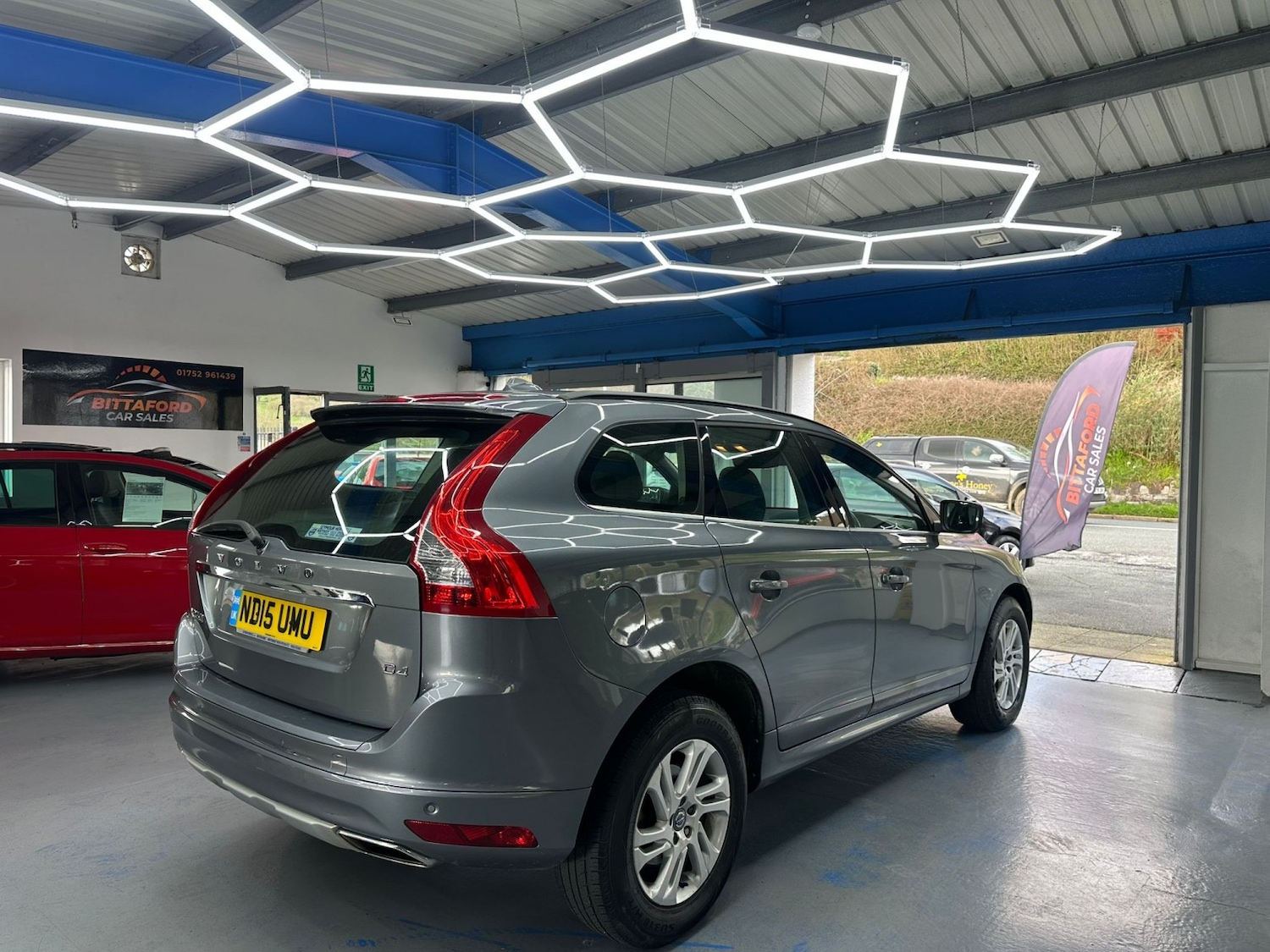 Used Volvo XC60 2015 for sale - 78125220: Photo 5