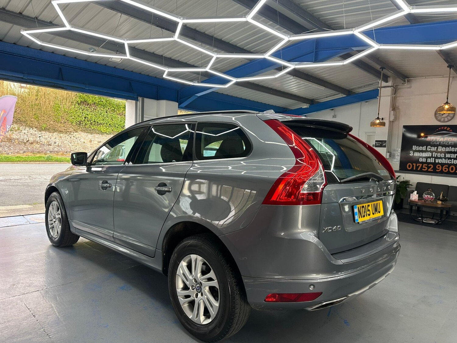 Used Volvo XC60 2015 for sale - 78125220: Photo 7