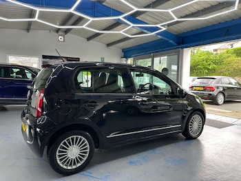 Used Volkswagen up! 2015 for sale - 78739653: Photo