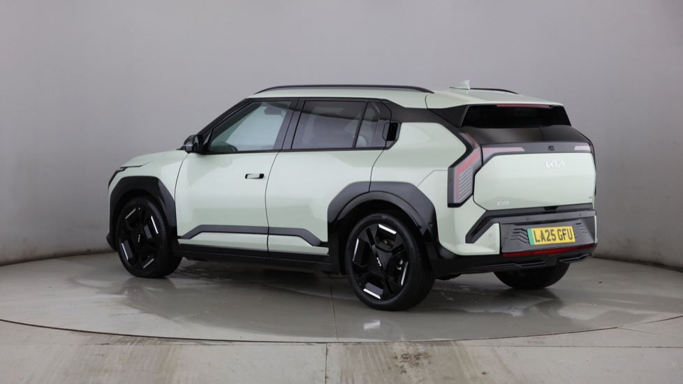 Used Kia EV3 2025 for sale - 77232257: Photo 2