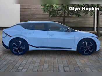 Used Kia EV6 2023 for sale - 76901509: Photo