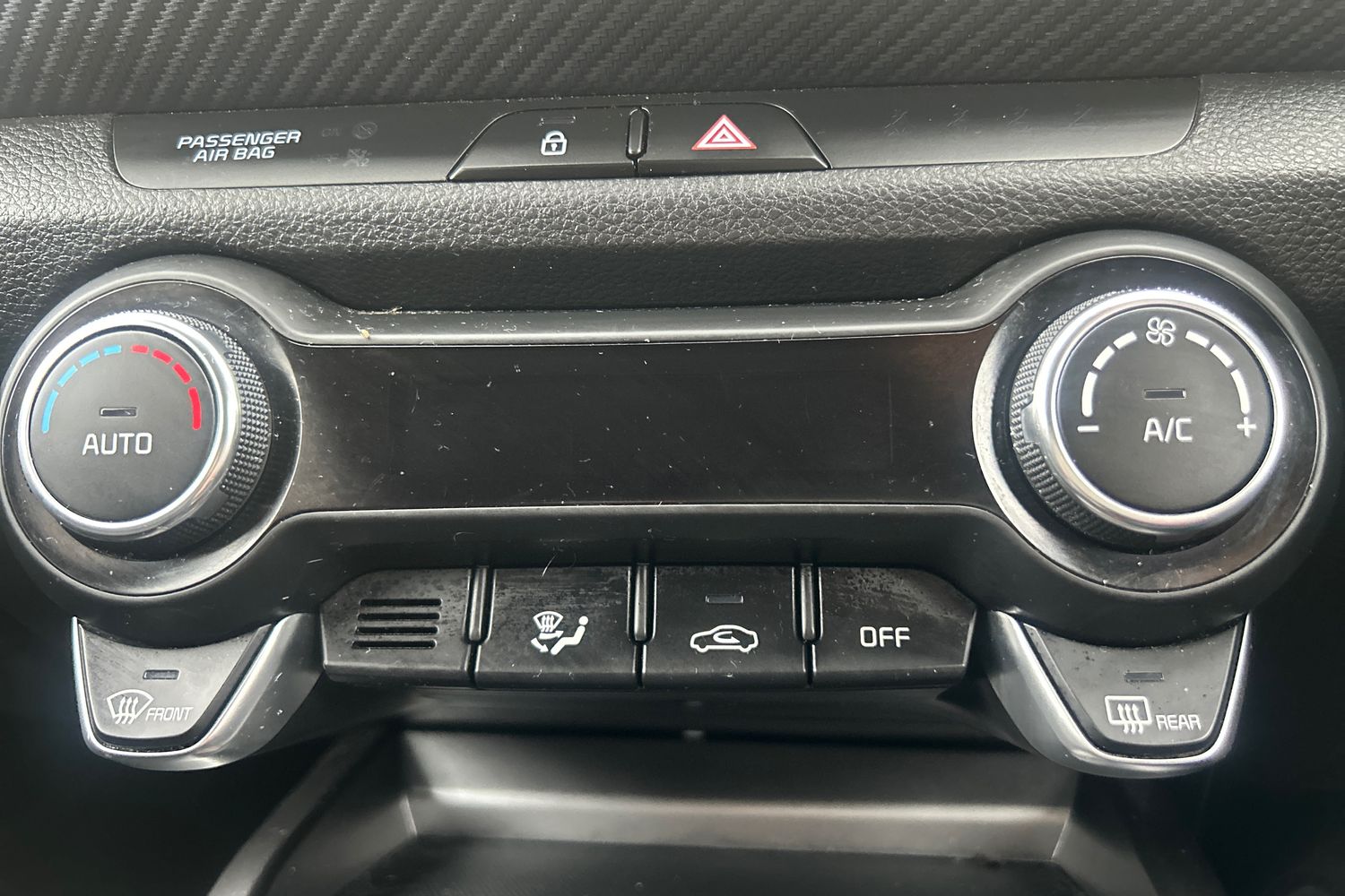 Used Kia Stonic 2024 for sale - 76390080: Photo 15